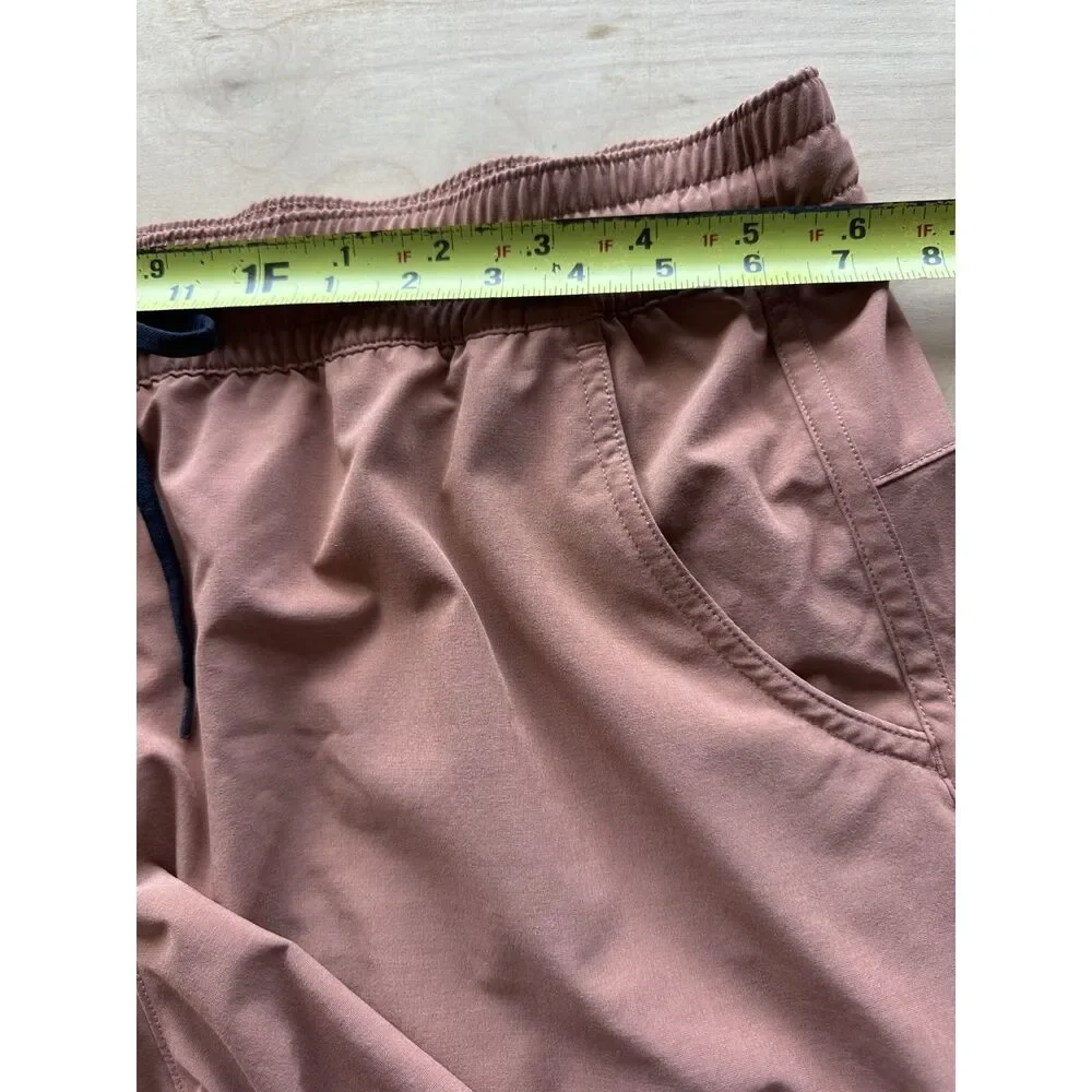 Columbia Men’s XL Terracotta Performance Fishing Shorts 5” Stretch Quick Dry